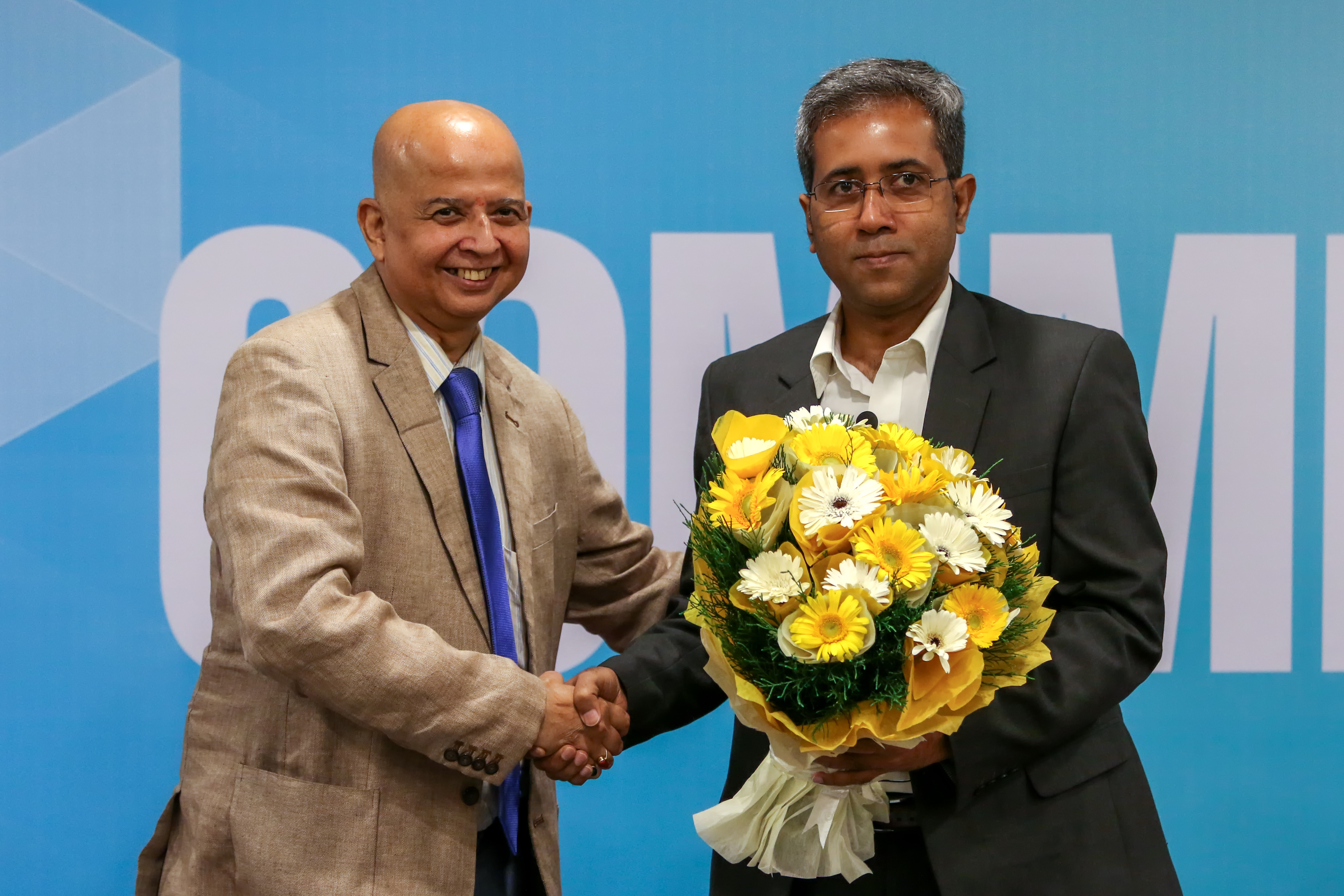 Dr. Debashis Sanyal, Director of Great Lakes Institute of Management, Gurgaon, with Mr. Arindam Mukhopadhyay, Vice President and Global Head of Consulting COE at Gartner